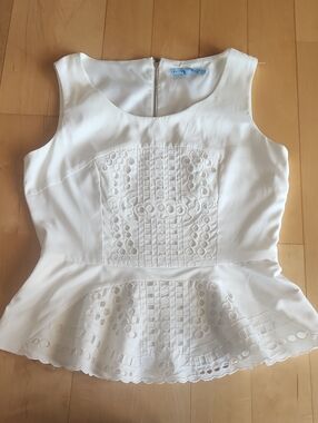 ANTONIO MELANI White Embroidered Peplum Camisole Top